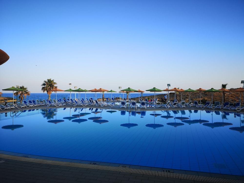 Aktea Beach Village Ayia Napa Exterior foto